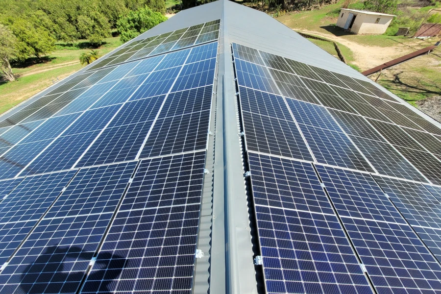 Autoconsumo solar en comunidades: reparto de energía, datos y comunicación