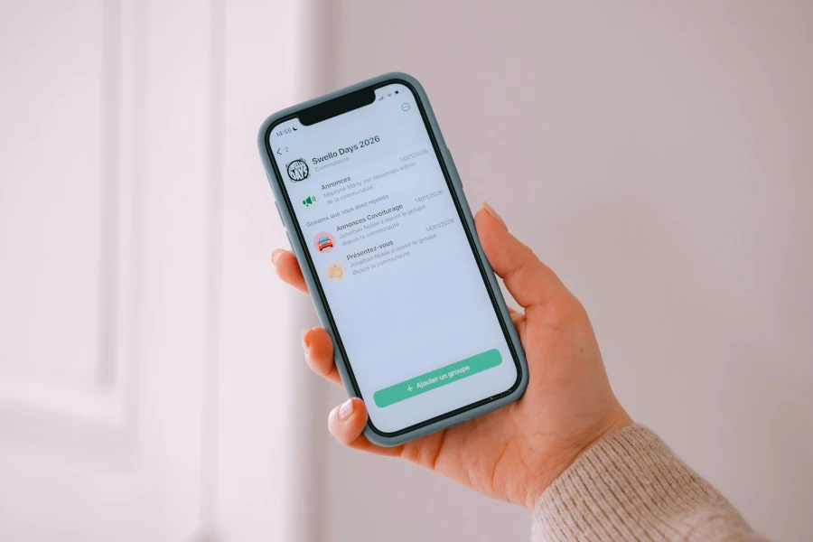 Sustitución de grupos de WhatsApp por un foro comunitario seguro
