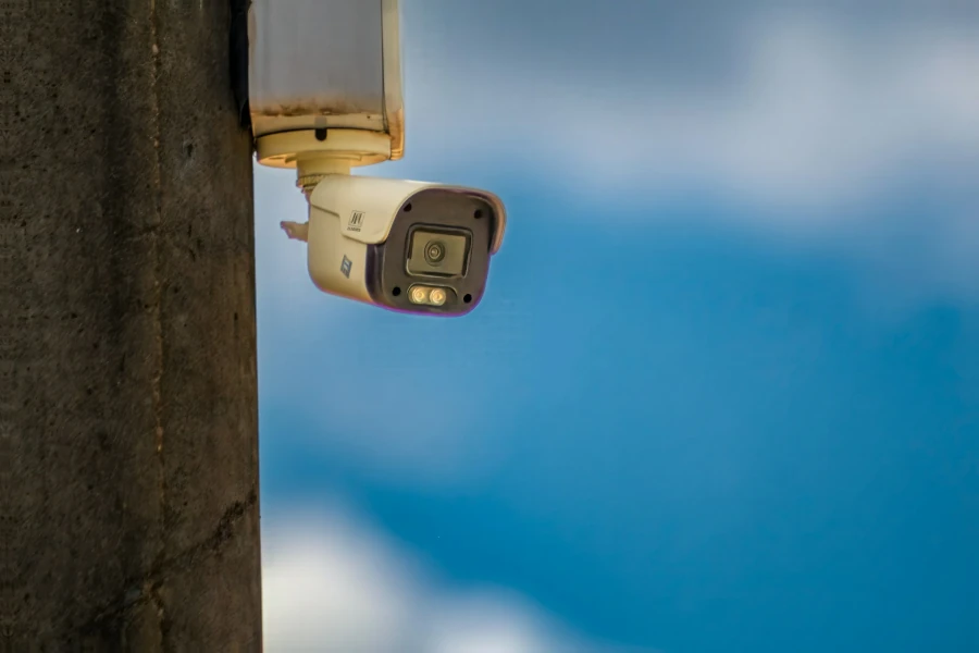 License plate reading camera integrated with Onzane for vehicle access